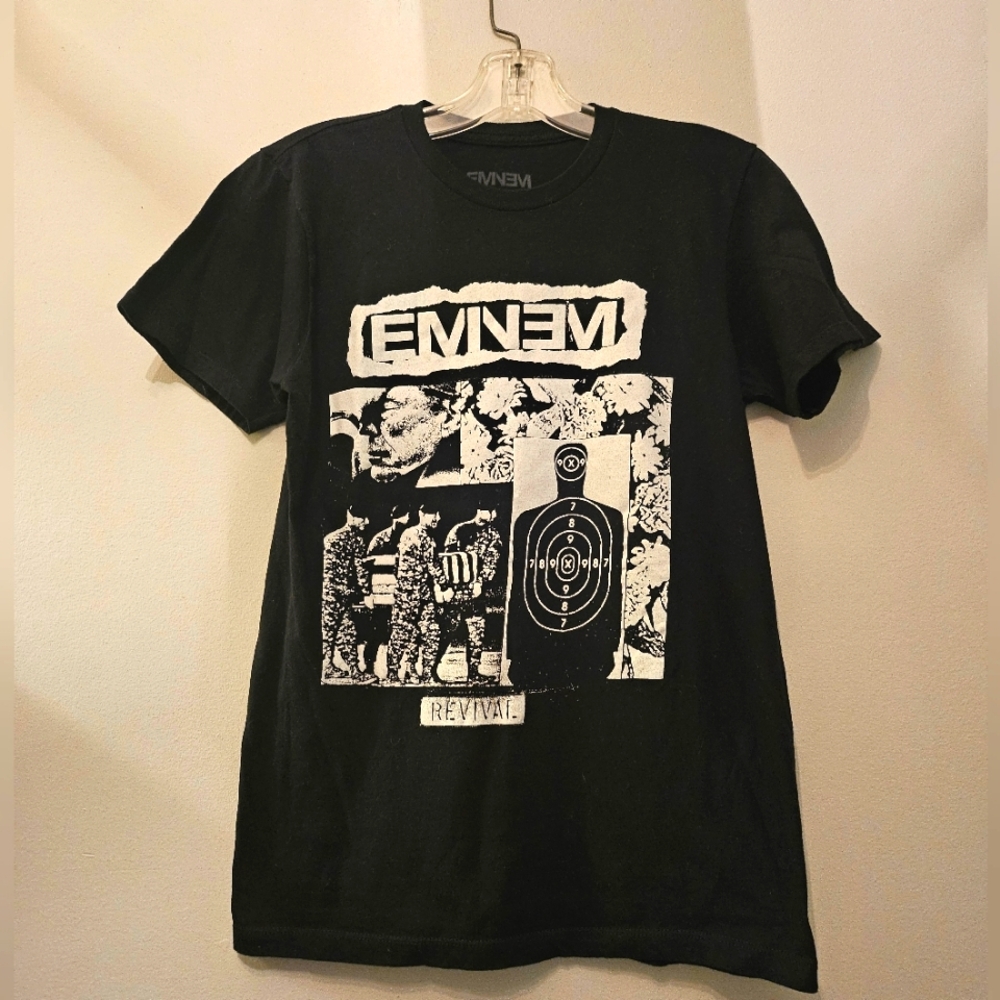 Eminem 2016 Revival Graphic T-shirt | Size Small